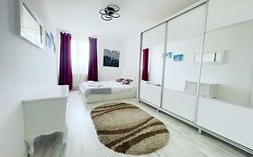 YamaLux Apartments - Ploiesti 33